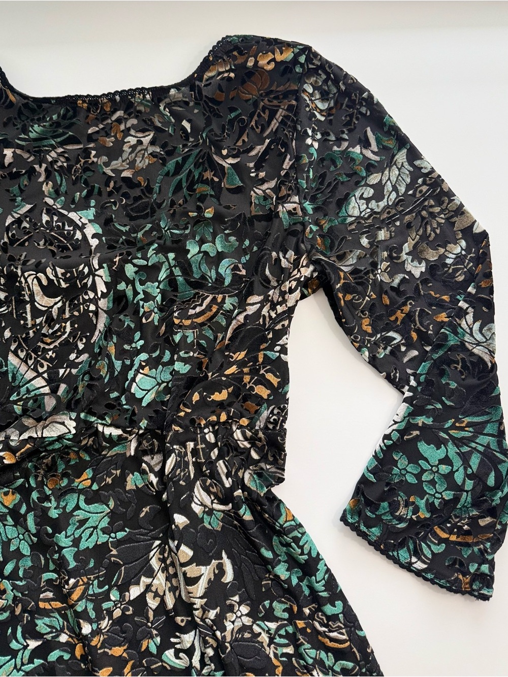 Free People Women's Black Floral Velvet Fit & Flare Dress size L - Picture 5 of 9